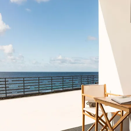 White Exclusive & Hotel 5*