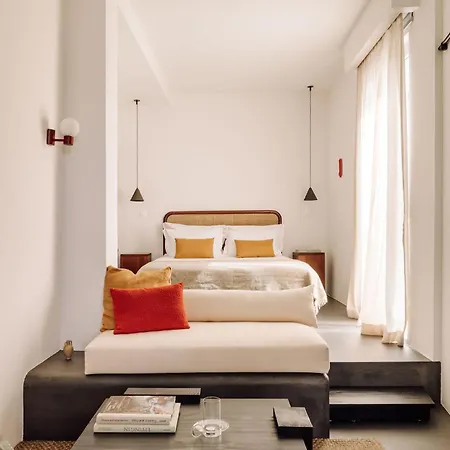 White Exclusive & 5*