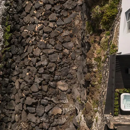 White Exclusive & Lagoa (Azores)