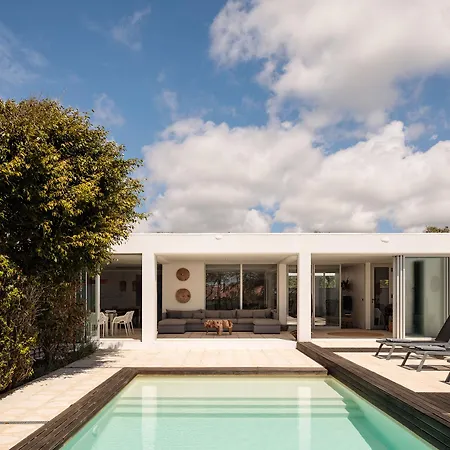 White Exclusive & 5* 拉戈阿