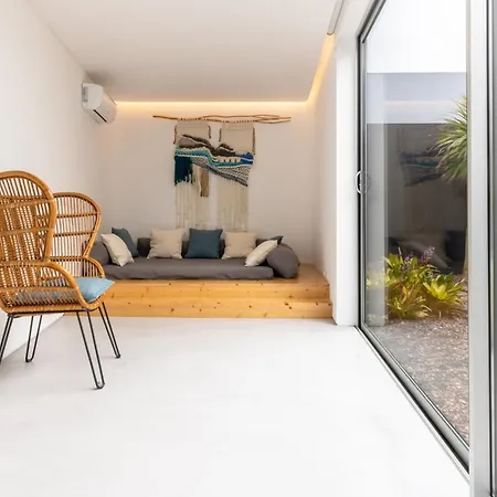 White Exclusive & Hotel 5*