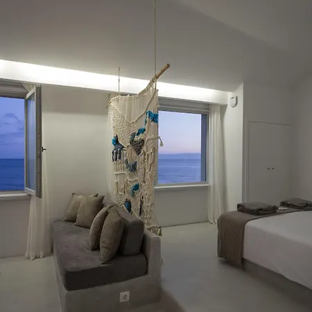 White Exclusive & Hotel