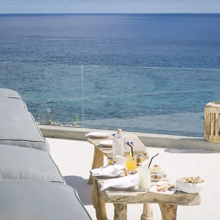 White Exclusive & Hotel 5*