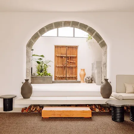 White Exclusive & Hotel 5*