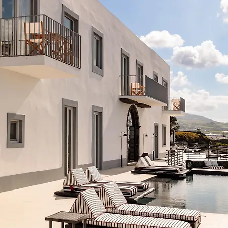 White Exclusive & Hotel Lagoa (Azores)