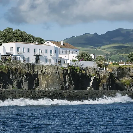 White Exclusive & ホテル