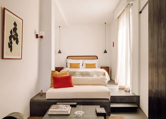 White Exclusive & 5*