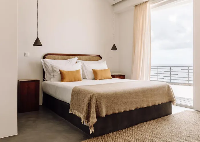 White Exclusive & 5* Lagoa (Azores)