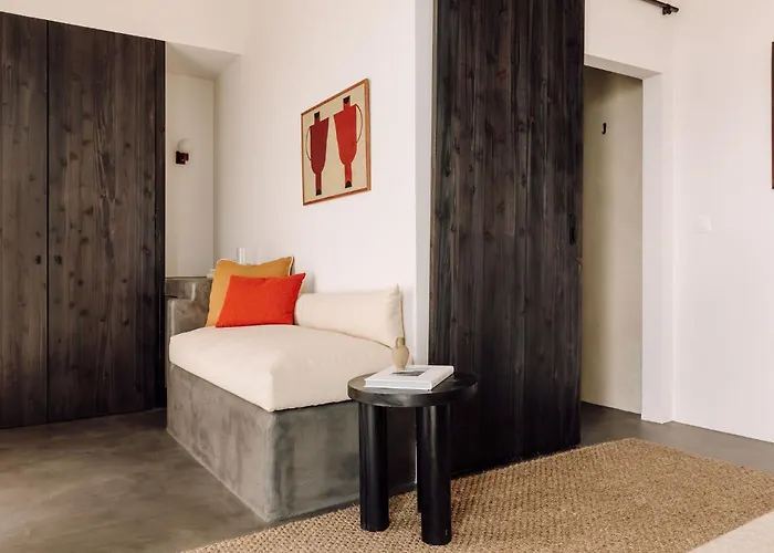 White Exclusive & Hotel 5*