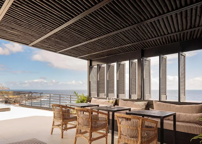 White Exclusive & Hotel