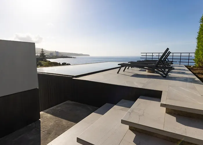 White Exclusive & Hotel Lagoa (Azores)