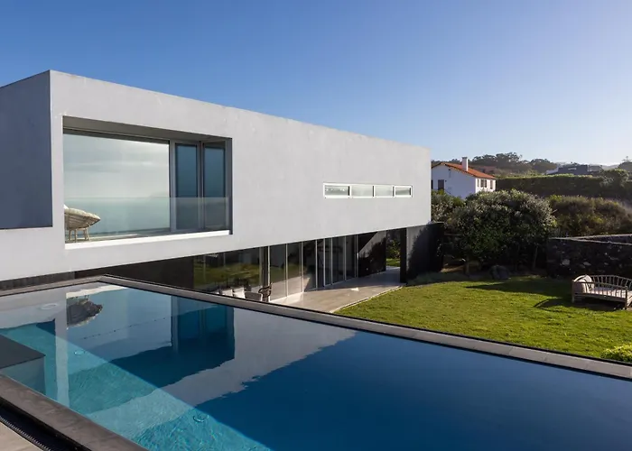 White Exclusive & 5*