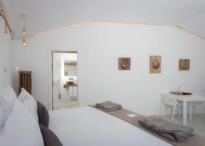 White Exclusive & Hotel 5*