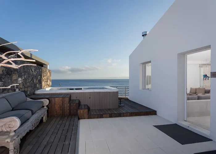 White Exclusive & Ξενοδοχείο Lagoa (Azores)