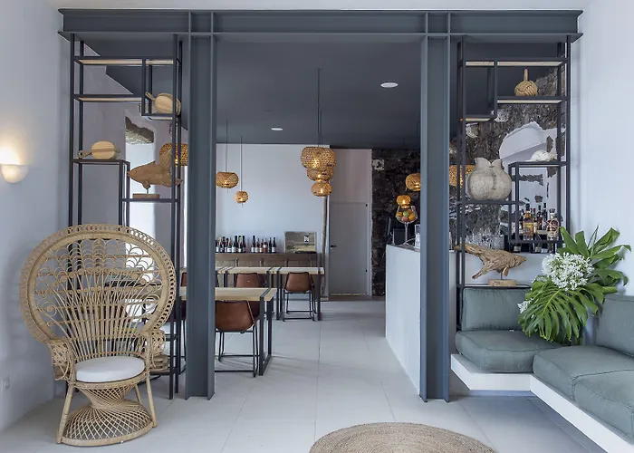 White Exclusive & Hotel 5*