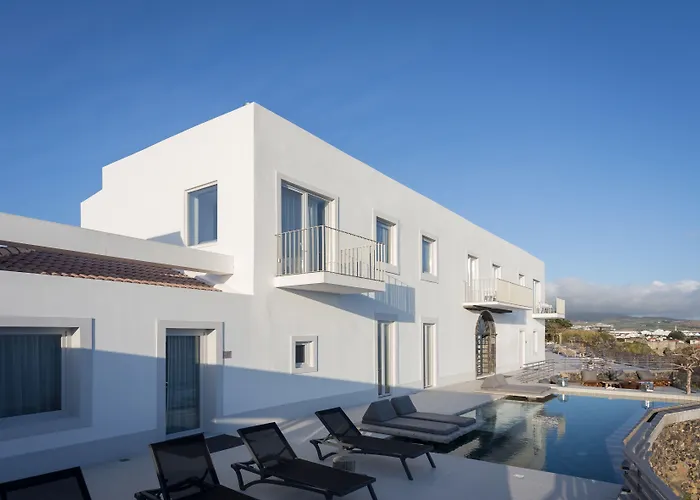 White Exclusive & 5*