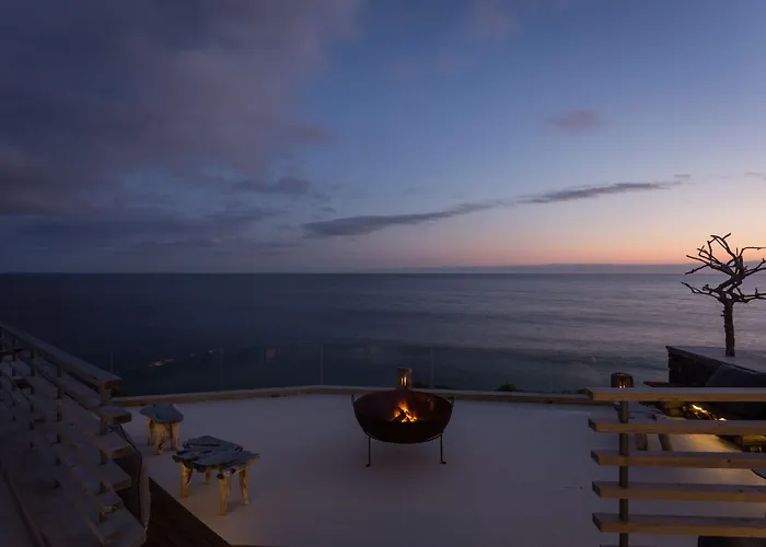 White Exclusive & Ξενοδοχείο